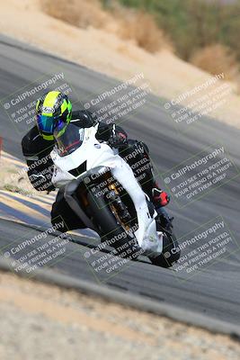 media/Apr-10-2022-SoCal Trackdays (Sun) [[f104b12566]]/Turn 10 (1pm)/